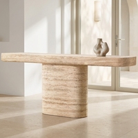 Table console minimaliste italienne en travertin beige naturel, table d'entrée de luxe en pierre à bords arrondis avec base sur piédestal