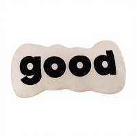 Coussin en peluche mignon et doux en forme de lettres, oreiller oblong moelleux pour les assortiments de cadeaux en gros et les boutiques en ligne