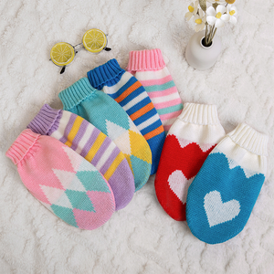 Jouet pour chien en tissu de laine, design rayé multicolore, accessoire interactif pour animaux de compagnie, pour chats et chiens, saison des fêtes - Product Image 1