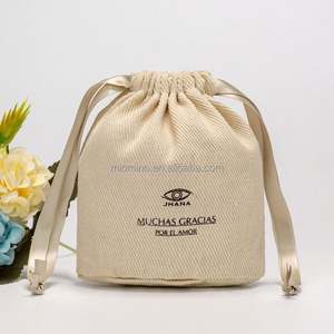 Sac à poussière en coton blanc de haute qualité à fond rond pour produits de soin de la peau Logo personnalisé Sac cosmétique à cordon de serrage en mousseline - Product Image 4