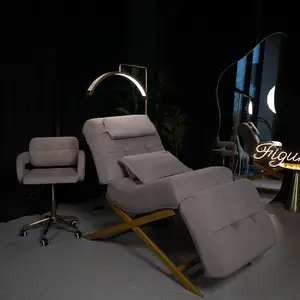 Letto di massaggio di bellezza con luce per salone di bellezza di sollevamento a base dorata di lusso moderno