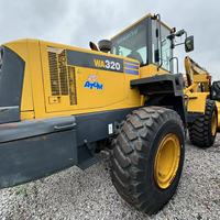 Cargadora de Ruedas Komatsu WA320-3 Usada de Alta Calidad, Modelo 2024, Carga Nominal de 13 Toneladas, Motor en Excelentes Condiciones, en Venta