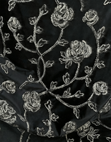 Tissu en velours noir en polyester de poids moyen avec broderie 3D de fleurs pour abaya d'hiver et vêtements de mariage
