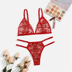Ensemble de soutien-gorge de sport en dentelle florale sans couture pour femmes grandes tailles, broderie 3D, tissu en spandex/polyester, design d'allaitement, ODM - Product Image 4