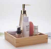 Organisateur de rangement de comptoir en bois d'acacia gravé pour salle de bain et cuisine – Écologique, durable, moderne, pour assiettes et vaisselle