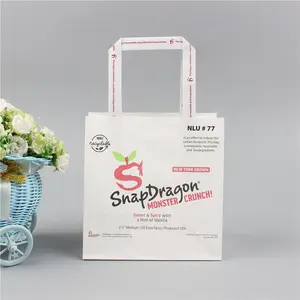 Beautiful Personalized Logo Laminated Die-Cut Cosmetic Shopping Carton Recyclable Paper Bags For Good Use