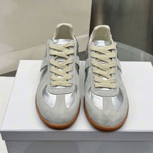 Chaussures de sport décontractées de luxe pour femmes, de qualité supérieure, en poudre et argent, sur mesure, simples et polyvalentes, à lacets - Product Image 6