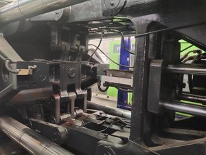 MA380 Ton Second Hand Used Plastic Injection Molding Machine High Speed <b>Preform</b> 160 Ton Injection Molding Machine - Product Image 4