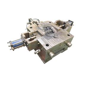 Moldes de inyección de plástico YIOT en venta: Ventilador de caja impermeable con ABS, PP, PC, POM de diferentes espesores para refrigeración de casas de mascotas - Product Image 3