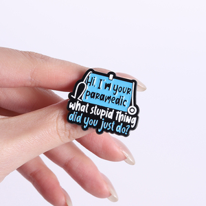 เข็มกลัดเคลือบลายรถพยาบาลบูบูบัส ตลกๆ สำหรับบุคลากรทางการแพทย์ รูปหูฟังแพทย์ เครื่องประดับติดปกเสื้อ ขายส่ง - Product Image 4