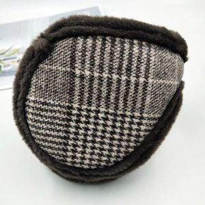 Orejeras gruesas con forro polar para hombres y mujeres, gorros cálidos de invierno con diseño a cuadros, gorros para adultos con sujeción trasera - Product Image 3