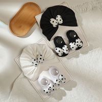 Conjunto de Gorro y Calcetines a Rayas para Bebés Recién Nacidos, Unisex, Transpirable, de Algodón y Poliéster, para Verano 2026