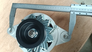 Composants d'équipement de construction compatibles LGMC 8-98092116-1 Alternateur 4HK1 Pièces de machines de construction directes d'usine - Product Image 6
