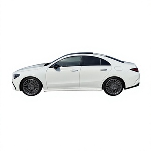 Mercedes-Benz CLA 220 AMG 2025 Berline Automatique Blanche Phares à LED Toit ouvrant panoramique Pneus R19 Sièges en cuir - Product Image 1
