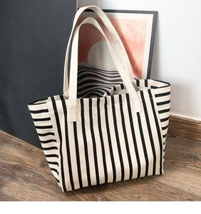 Sac à bandoulière pour femme en toile rayée grande capacité personnalisé, nouveau sac fourre-tout tendance pour l'école et le shopping - Product Image 3