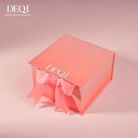 Ensemble d'emballage de bijoux de luxe DEQI, boîte cadeau personnalisée, sac en papier pour boutique de détail, boîte cadeau à rabat rose blush avec ruban