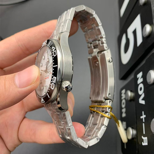 Dernière Montre de Plongée de Luxe en Acier Inoxydable, Étanche, avec Réserve de Marche, Mouvement ETA, Aiguilles, Édition Limitée, Tendance - Product Image 4