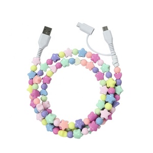 Cable con cuentas coloridas al por mayor con accesorios de carga USB tipo C estrella y corazón para móvil y ordenador - Product Image 1