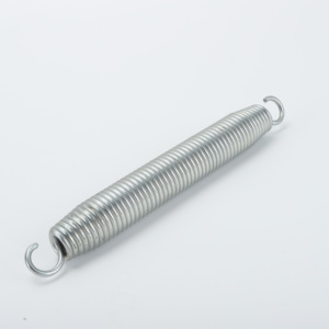 Resorte de tensión espiral personalizado de acero inoxidable Heli Spring Constant de 2.5 mm con gancho para cadena grande para <span class=keywords><strong>bicicleta</strong></span> motorizada - Product Image 3
