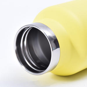 Bouteille d'eau de voyage en vrac en acier inoxydable 304 écologique personnalisée avec couvercle étanche isolé sous vide et réutilisable portable sans air - Product Image 4