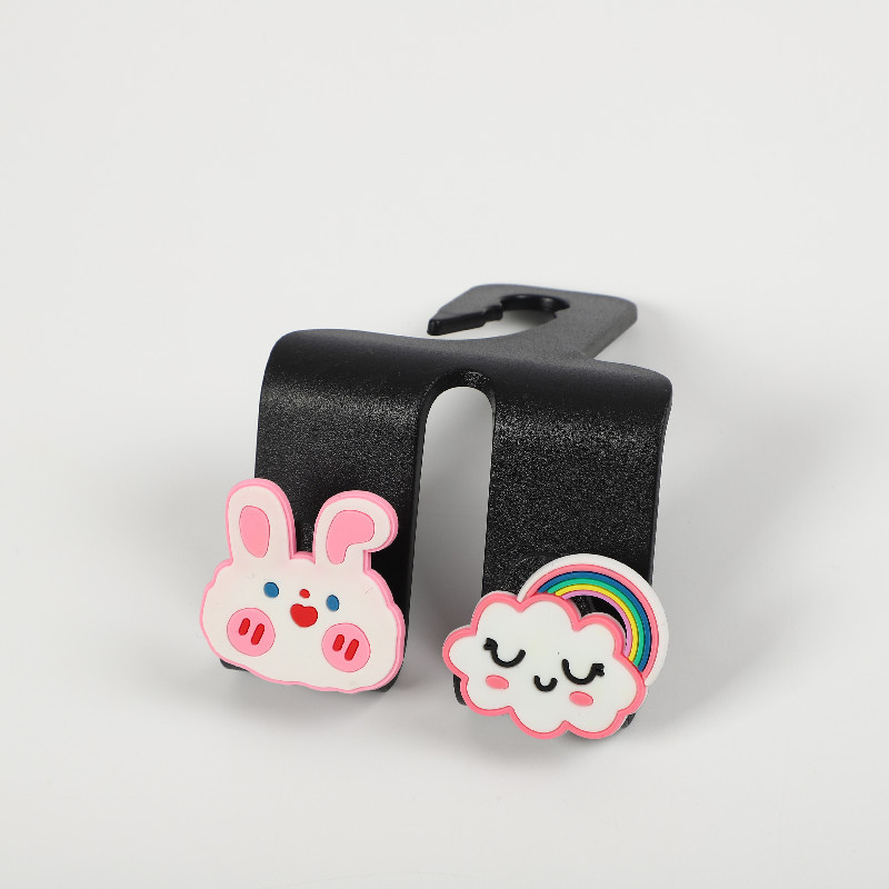 Nuages ​​arc-en-ciel de lapin blush