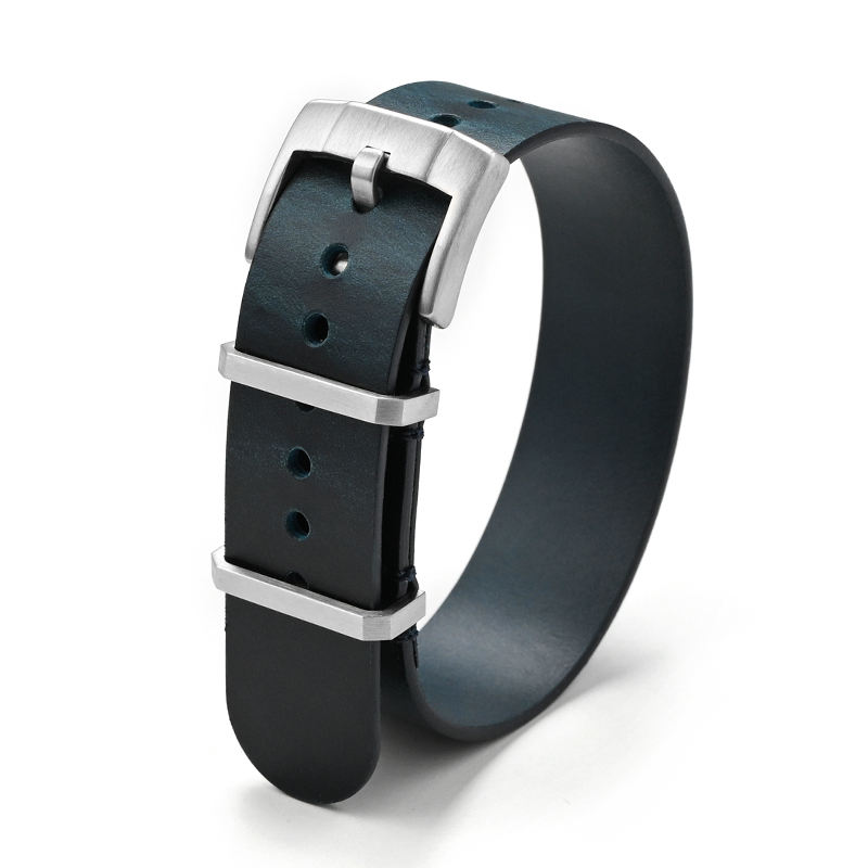 สีกรมท่า