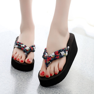 Nouvelles tongs confortables pour couple, design tendance, tongs de plage, sandales d'extérieur, infradito classiques - Product Image 5
