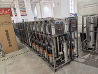 Système de traitement de l'eau par osmose inverse contrôlé par PLC, installation de filtration RO en acier inoxydable pour l'industrie des boissons/l'alimentation