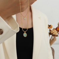 Collar de Acero de Titanio con Colgante de Piedra Ojo de Gato y Cadena de Oro de 18k de Estilo Vintage de Alta Gama para Mujer