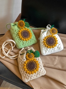 Minibolso Cruzado de <span class=keywords><strong>Ganchillo</strong></span> Hecho <span class=keywords><strong>a</strong></span> Mano con Diseño Personalizado de Girasol para Dama, con Correa Ajustable, para Teléfono Móvil y Monedas - Product Image 4
