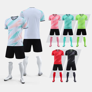Jersey Sepak Bola Tim Klub Profesional Bahan Bernapas Ukuran Besar Lengan Pendek Grosir Setelan Olahraga dengan Logo dan Nomor untuk Pria - Product Image 2