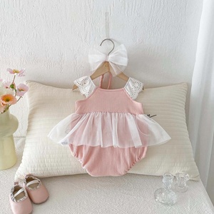 Tutina estiva <span class=keywords><strong>a</strong></span> triangolo con maniche <span class=keywords><strong>a</strong></span> volant in pizzo <span class=keywords><strong>a</strong></span> rete per neonate - Product Image 4