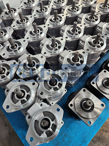 Hydraulic Piston <b>Pump</b> 705-24-30010 28 Displacement 250 <b>Bar</b> for Excavator Bulldozer Oil <b>Pump</b> - Product Image 3