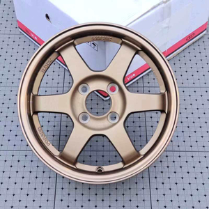 Vente de gros 15x6.5 4x100 Roues de course en bronze Nouveau support de volant de course en alliage 40mm ET Commande minimum 4 pièces - Product Image 1