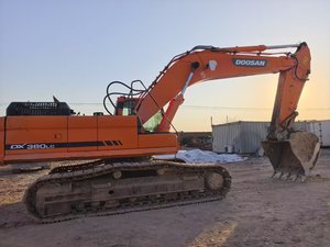 Excavatrice hydraulique sur chenilles d'occasion stable Doosan DX380 Series DX380LC-9C DX380LCA 38 tonnes à vendre - Product Image 3