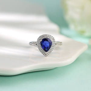 แหวนแต่งงานหรูหราแบบคริสเตียนประดับไพลินทรงลูกแพร์ทองคำแท้ 18K แบบสั่งทำขายส่งสำหรับผู้หญิงสวมใส่ในชีวิตประจำวัน - Product Image 3