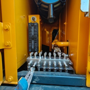 Moteur puissant, Hyundai 220LC-9S d'origine coréenne, excavatrice sur chenilles hydraulique d'occasion de 22 tonnes pour chantier de construction de grande envergure - Product Image 6