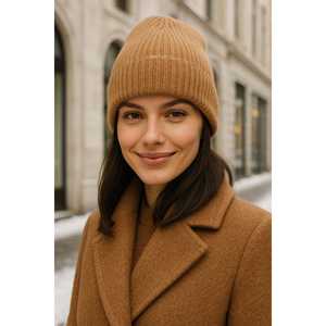 Bonnet en tricot blanc cassé pour femme avec détail rayé brillant, couvre-chef élégant et confortable pour le temps froid Beanie1139 - Product Image 3