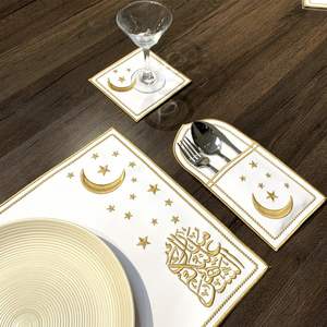 Nouveaux sets de table Ramadan 2026 personnalisés en cuir PU motif étoile et lune, résistants à la chaleur |   Décoration Islamique de Luxe pour la Maison pour l'Aïd al-Fitr - Product Image 3