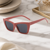 Lunettes de soleil unisexes œil de chat vintage de luxe, petites, en métal, effet miroir, protection UV400, légères, monture complète, multicolores, dorées, forme triangle ovale, magnifiques