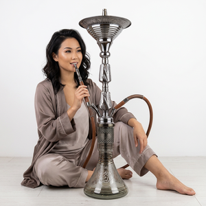 Cachimba Egipcia Auténtica Khalil Mamoon de 86 cm con Acabado Plateado, Núcleo de Latón Sólido y Bandeja Ancha - Product Image 3