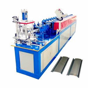 Machine de formage à rouleaux pour portes à enroulement en acier - Product Image 2