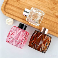 En gros, Flacon diffuseur en verre de luxe 50ml 100ml, pour ensemble d'aromathérapie à bâtonnets, vide, sérigraphie, forme losange, décoration intérieure