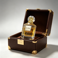 Vente en gros de flacons de parfum en verre de haute qualité, design simple, forme ronde et rectangulaire, 30 ml, 50 ml, 100 ml, avec bouchon doré et boîte.