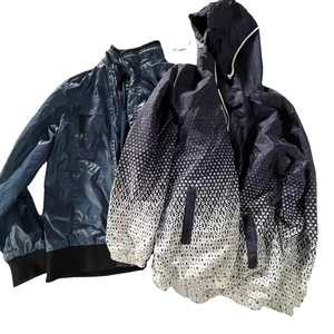 Nouveautés - Vestes d'occasion pour hommes - Vestes coupe-vent pour hommes - Vestes d'hiver pour hommes - Vêtements d'occasion - Vêtements de seconde main - Product Image 3