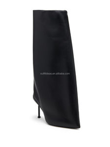 Bottes hautes en cuir véritable à bout pointu pour femmes, style exagéré, talon aiguille, coupe ample, jambe large, en cuir - Product Image 3