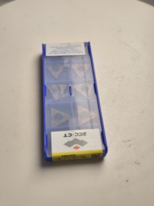 Inserto de Carburo ZCC TCMT 110204 EF, Inserto CNC Personalizable OEM con Recubrimiento <span class=keywords><strong>PCD</strong></span>/PVD, Alta Dureza (>90), Herramienta de Fresado y Torneado - Product Image 6