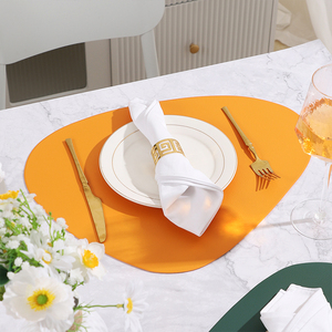 Nordisches PU-Leder Unregelmäßiges Tischset Hitzebeständig Rutschfest Wasserdicht 11 Farben Hotel Bankett Café Heim Tischdekoration - Product Image 1