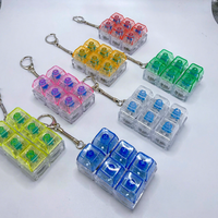 Porte-clés clavier mécanique 6 touches lumineux style dessin animé, jouet anti-stress en PC transparent, cadeau d'entreprise pour bureau/fête