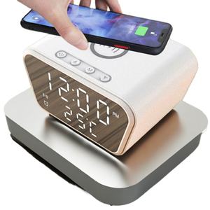 Reloj Despertador Inalámbrico Digital Personalizado con Cargador Inalámbrico Inteligente para Teléfono, Carga Rápida 5V/2A, Material ABS - Product Image 1